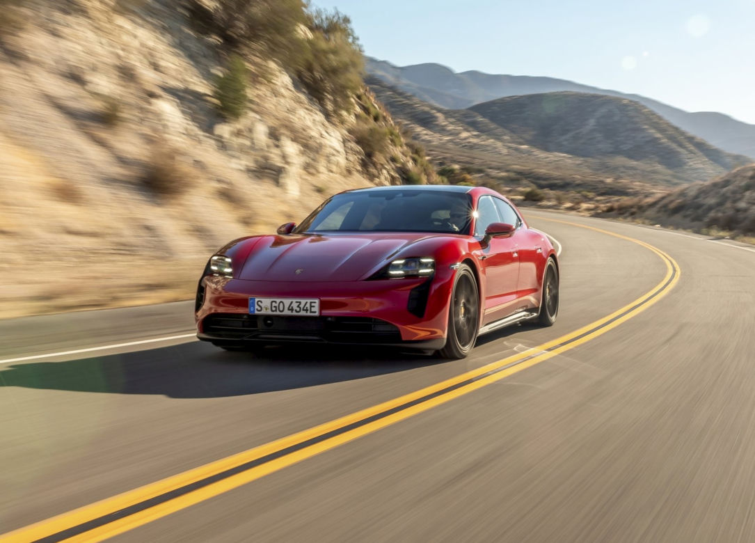 Porsche Taycan GTS Sport Turismo