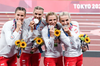 To już jest czarna seria Aniołków! Jeszcze jedna mistrzyni olimpijska zasmuciła kibiców: „Bardzo przez to cierpię”