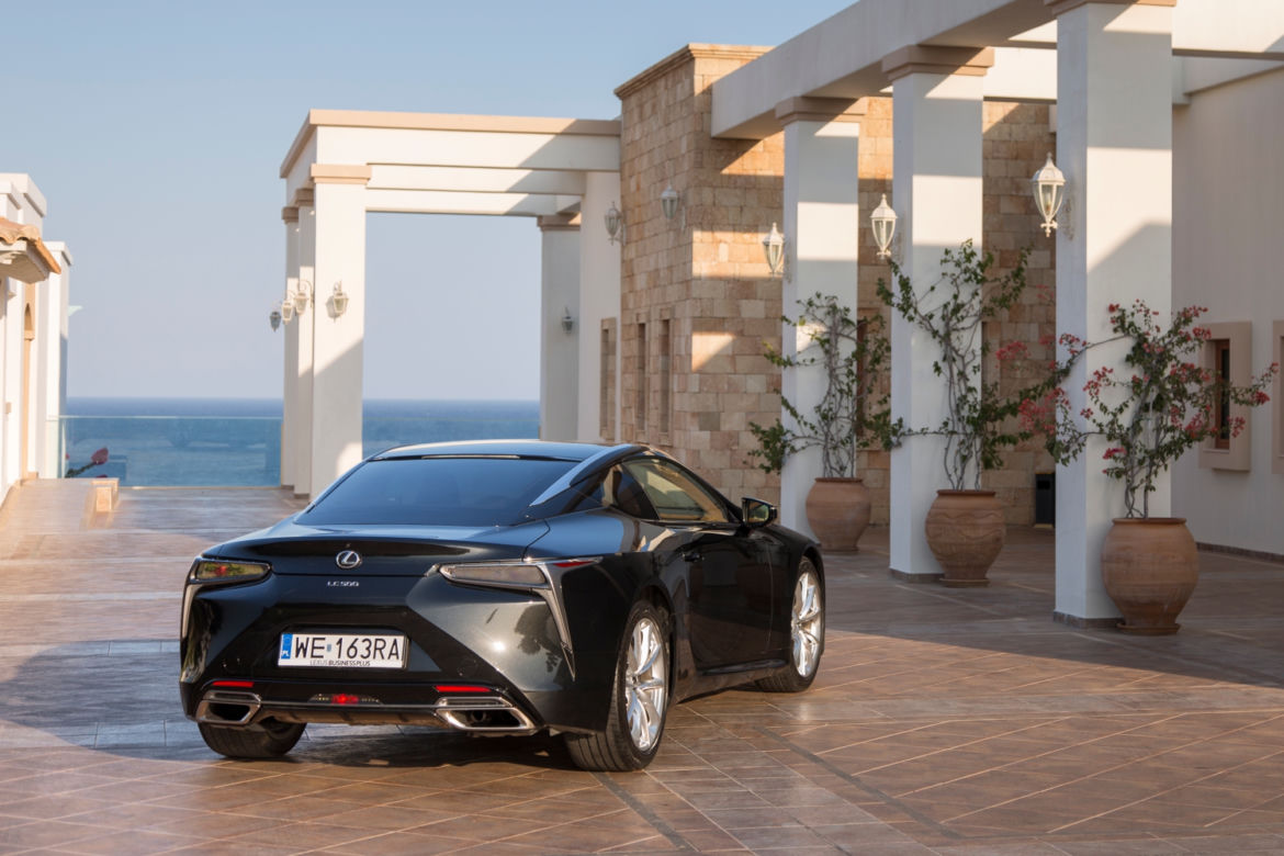 Lexus LC500 5.0 V8 477 KM Carbon