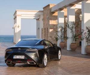 Lexus LC500 5.0 V8 477 KM Carbon