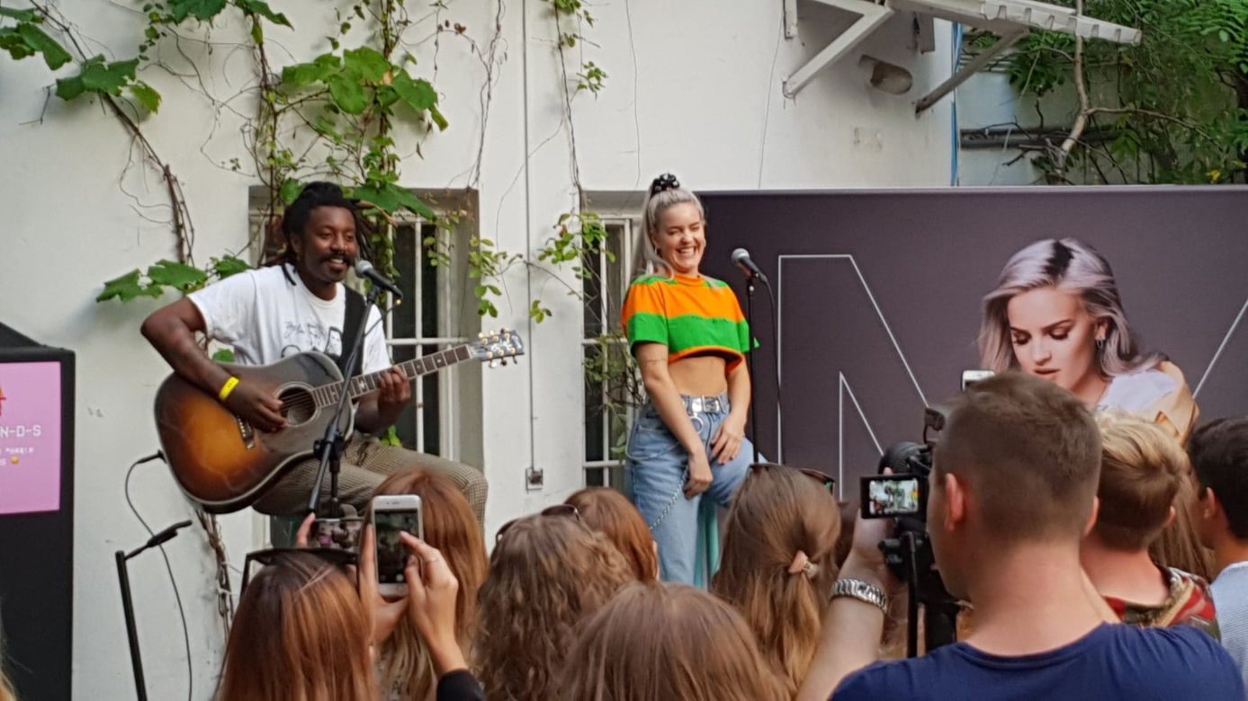 Anne-Marie w Warszawie 12.08.2018 - kameralny koncert