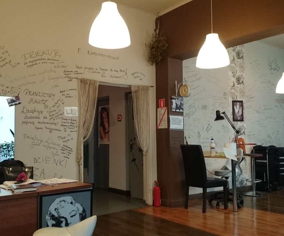 Takie wyznania zostawiają na ścianach klientki salonu!