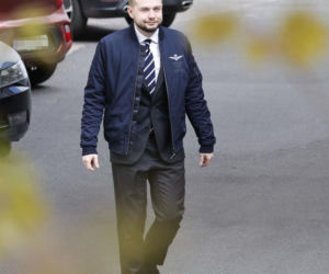 Kaczyński prosi o pieniądze