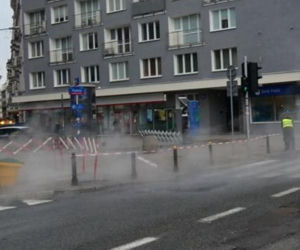 Ogromna awaria ciepłownicza w centrum Warszawy. Sto budynków bez ogrzewania