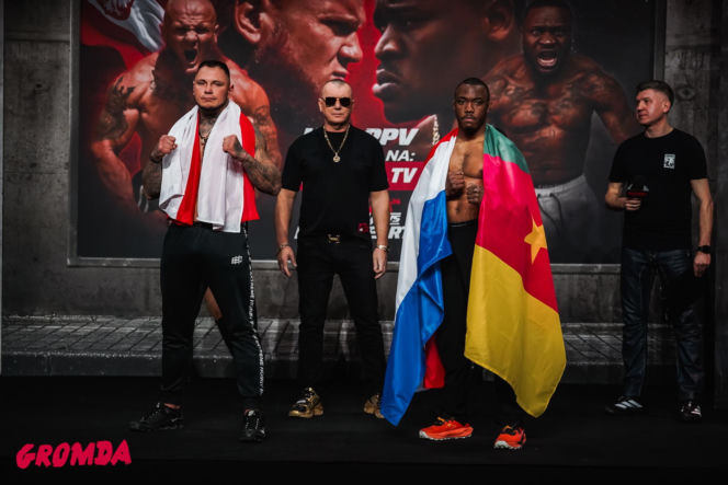 Ring girls Gromda 24