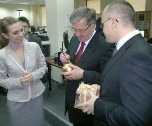 Bronisław Komorowski w redakcji Super Expressu