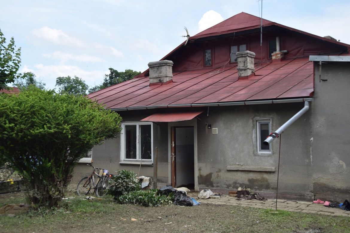 Kańczuga. Matka i jej dwie córki straciły mieszkanie w powodzi, potrzebują pomocy!