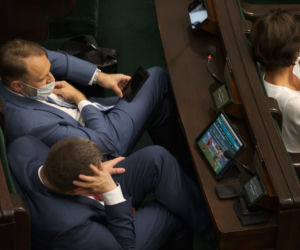 Podczas posiedzenia Sejmu posłowie oglądali mecz Polska - Szwecja