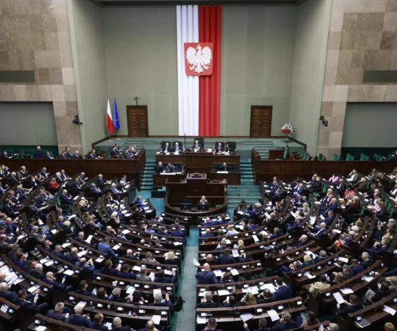 W piątek utajnione obrady Sejmu. Takie obostrzenia obowiązują posłów
