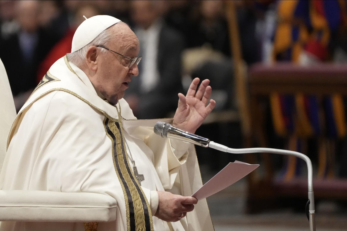  Papież Franciszek z siniakami na twarzy! Co się stało?