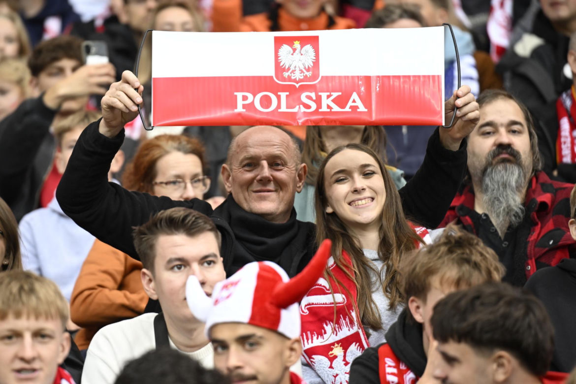 Kibice na meczu Polska - Rumunia. Znajdź się na zdjęciach z Narodowego!