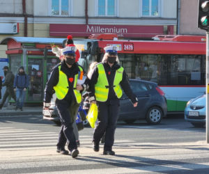W walentynki policja przypomina, że kochać musimy się też na drodze