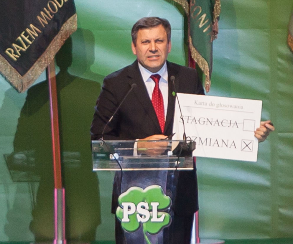 Kosiniak-Kamysz wygryzie Piechocińskiego