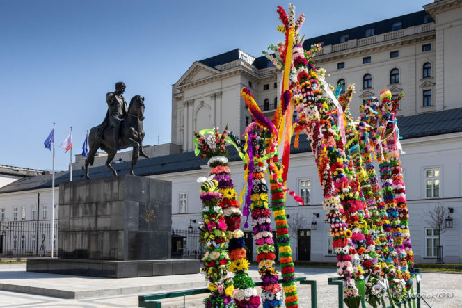 Marta Nawrocka na Niedzieli Palmowej w Pałacu Prezydenckim