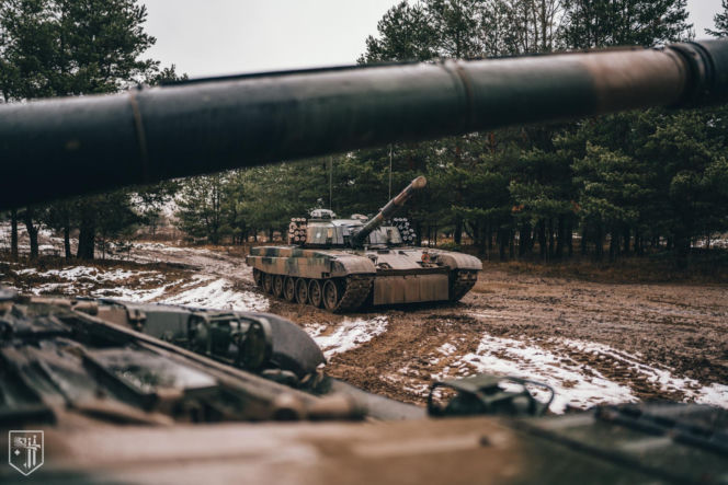 "Zawiszacy" za sterami legendy. Nowi kierowcy czołgów PT-91 w 15. Brygadzie