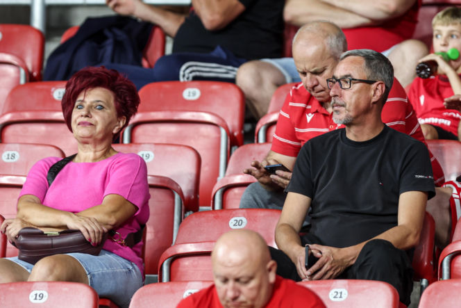 Widzew Łódź - Lech Poznań: Zdjęcia kibiców z meczu 6. kolejki PKO BP Ekstraklasy