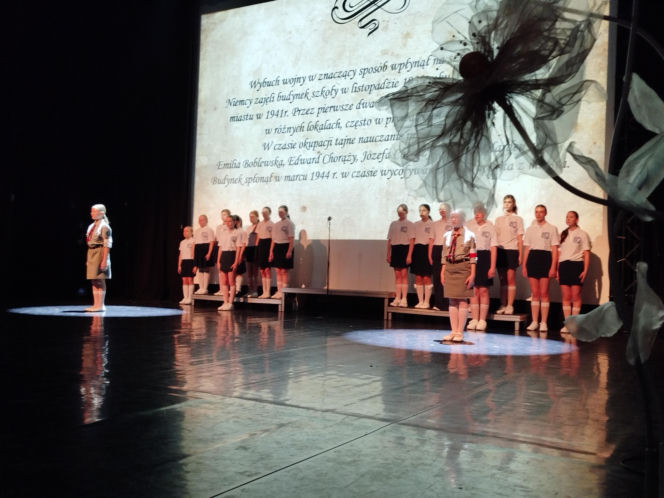 Siedlecka „Szóstka” uczciła potrójny jubileusz. Występy przygotowali także uczniowie