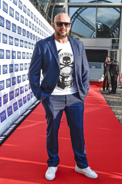 Tomasz Oświeciński filmową gwiazdą produkcji Vegi. Tak celebryta zmieniał się przez lata