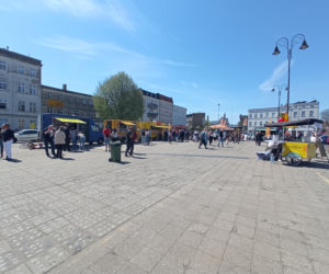 Tłumy na V Festiwalu Smaków Food Tracków w Lesznie