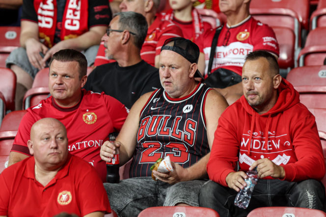 Widzew Łódź - Lech Poznań: Zdjęcia kibiców z meczu 6. kolejki PKO BP Ekstraklasy