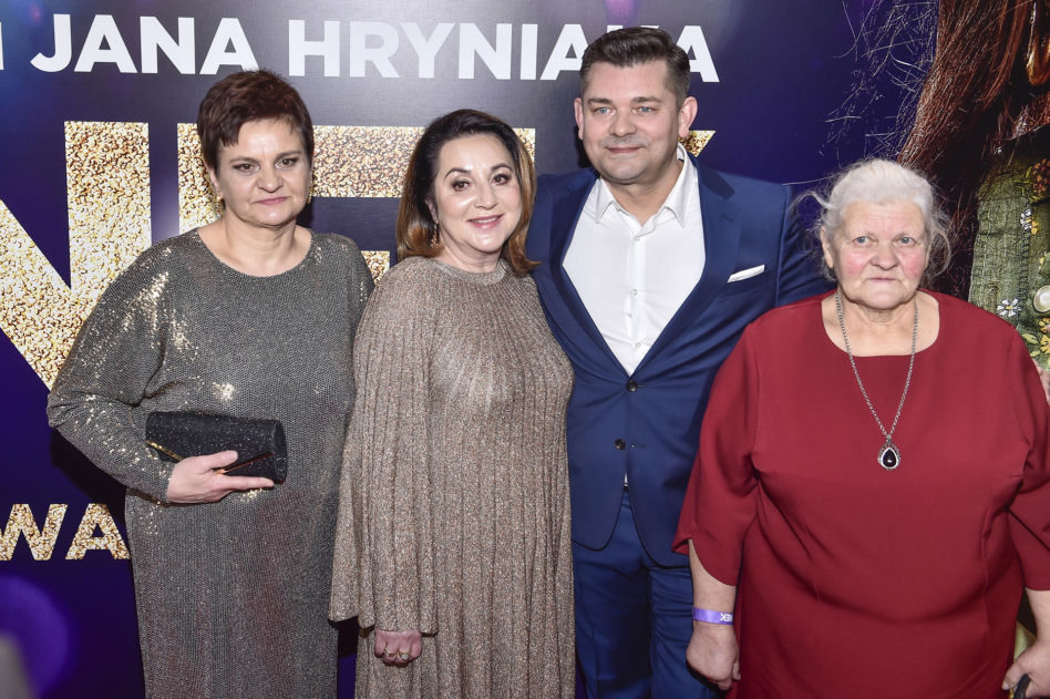 Zenek Martyniuk nie spuszcza mamy z oka 