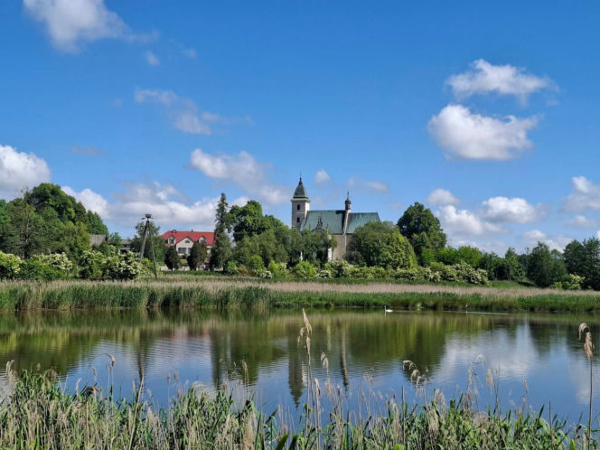 Sancygniów. Nazwa tej świętokrzyskiej wioski zmieniała się aż 7 razy. Dziś zabytki stoją tu jeden przy drugim