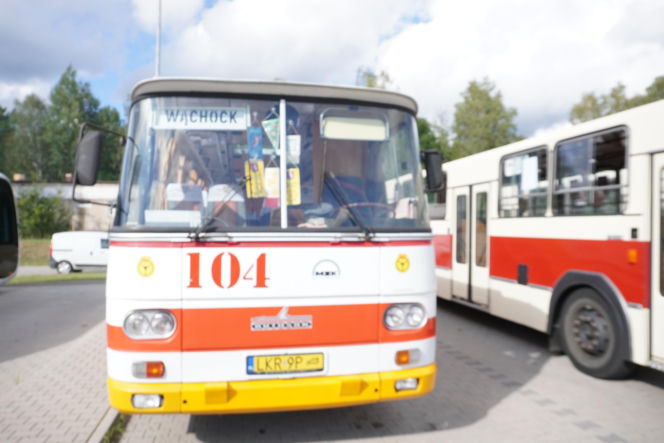 Kultowe autobusy opanowały Starachowice! Ruszył III Zlot i świętowanie 70-lecia komunikacji