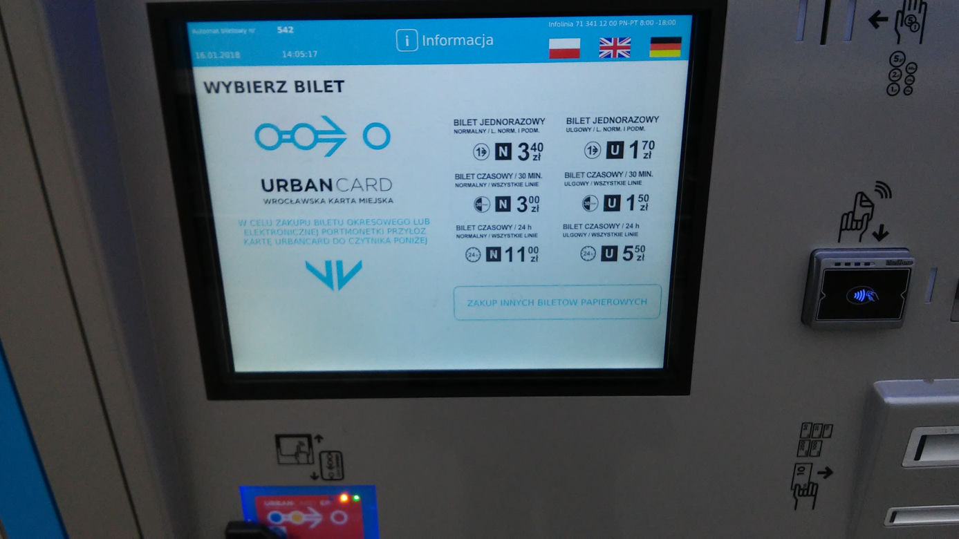 Nowe biletomaty w tramwajach, autobusach i na przystankach
