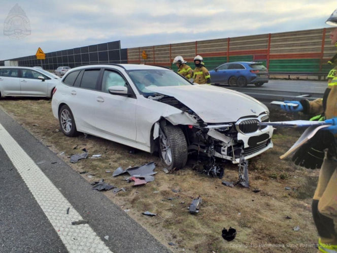 Karambol na A2! Siedem aut w zderzeniu pod Skierniewicami. Trasa zablokowana, gigantyczne korki