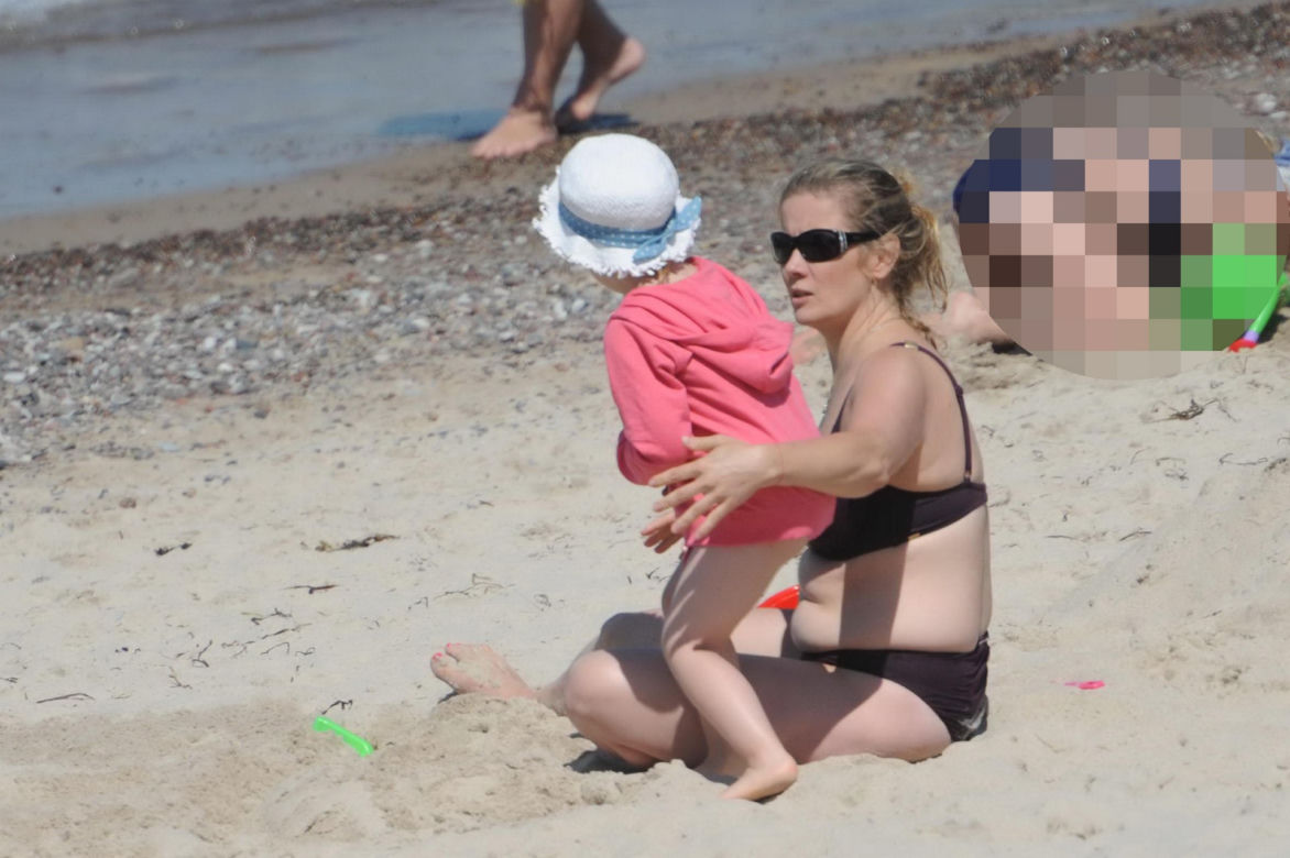 Anna Powierza wypoczywa nad polskim morzem