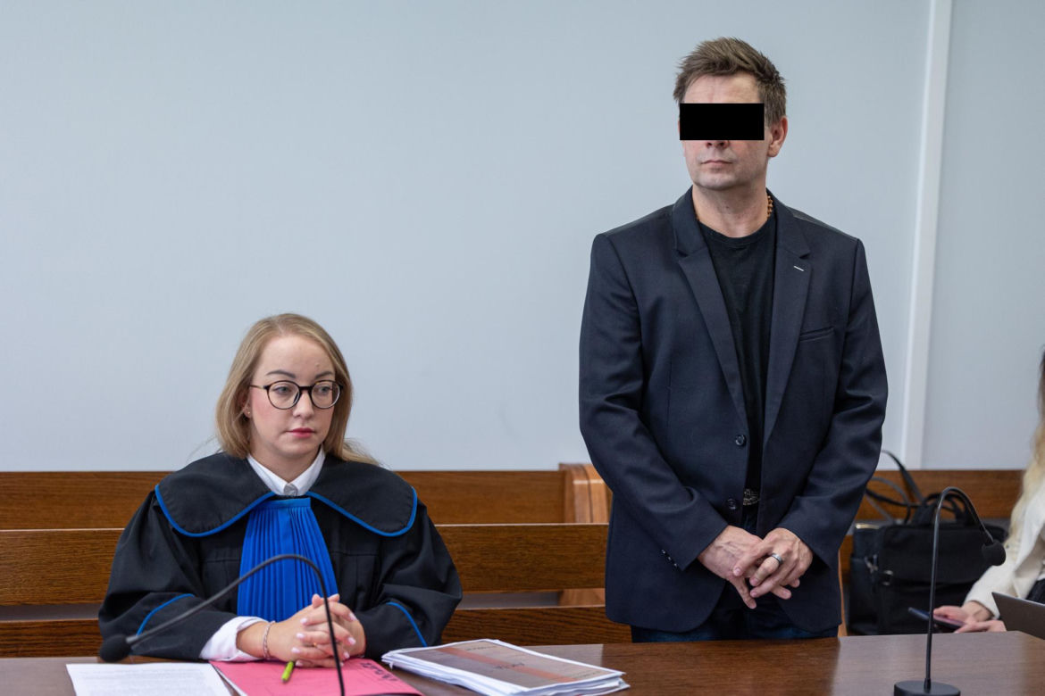 Proces Krzysztofa Ś.byłego dyrektora fundacji Filipa Chajzera. Jest oskarżony o przywłaszczenie 700 tys. zł.