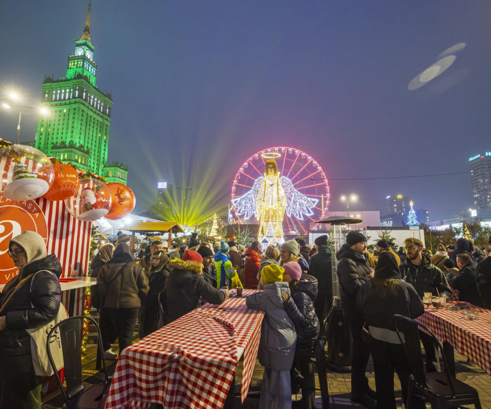 Tłumy na świątecznym Jarmarku Warszawskim. Zapytaliśmy ludzi, co o nim myślą