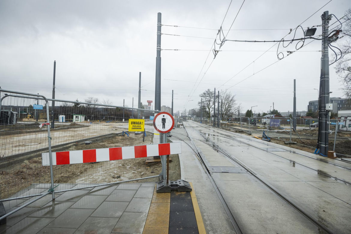 Budowa zajezdni na Annopolu opóźniona. Tramwajarze nie mogą się przeprowadzić