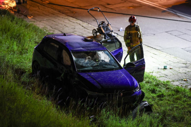 Wypadek w Krakowie. Nie żyją dwie osoby potrącone przez samochód na chodniku