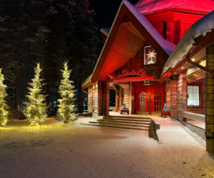 Rovaniemi w Finlandii. Wioska Świętego Mikołaja