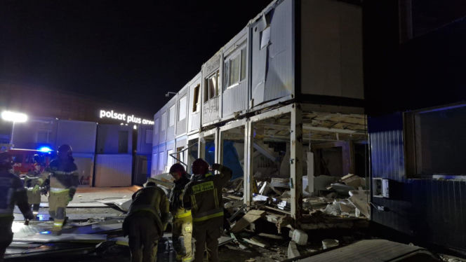 Na miejscu pracowało 7 zastępów straży pożarnej w tym Specjalistyczna Grupa Poszukiwawczo-Ratownicza Gdańsk