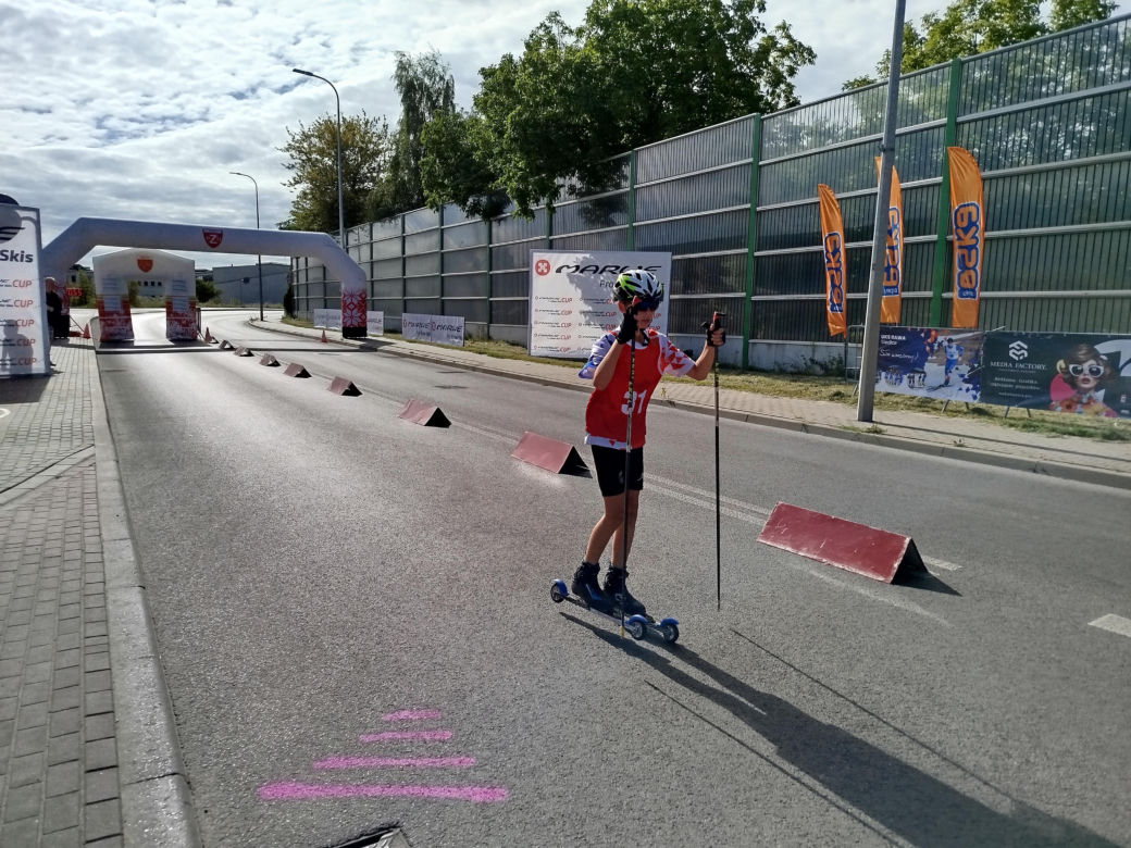 Zawody o Puchar Polski na nartorolkach Marwe Cup 2025 zostały zainaugurowane w Siedlcach