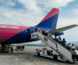 Ryanair straszy podwyżkami, głos zabiera Wizz Air. To koniec taniego latania?