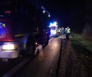 Poważny wypadek na trasie Kraków - Olkusz. Dwójka rannych, lądował śmigłowiec LPR