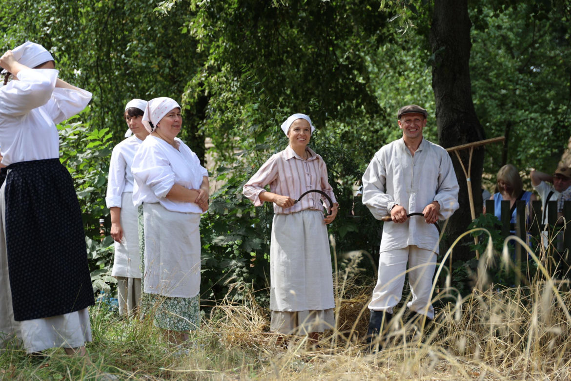 Tak wyglądało kiedyś żniwowanie na polskiej wsi