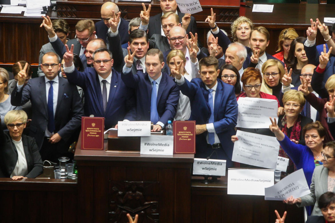 Kontrowersyjni posłowie