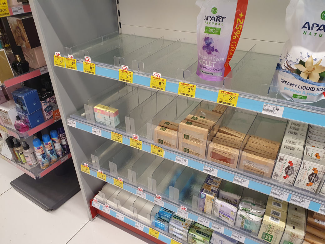 Kraków. Koronawirus: Jak wygląda sytuacja w sklepach?