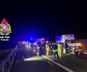 Tragiczny wypadek na autostradzie A1 pod Toruniem. Jedna osoba nie żyje!