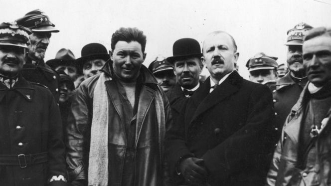 Inauguracja obchodów 100-lecia historycznego lotu. Orliński i Kubiak  polecieli z Warszawy do Tokio i z powrotem