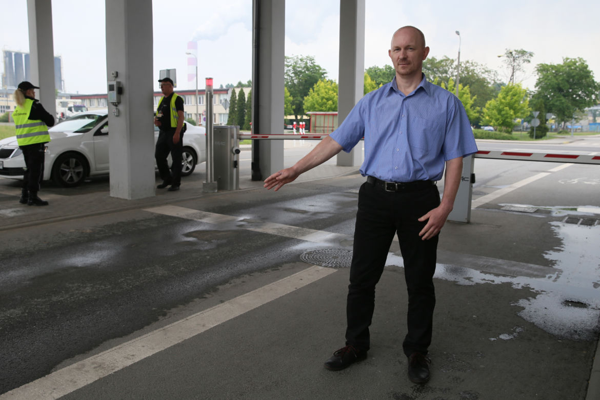 Ochroniarz zaatakowany przed Orlenem wyznaje: Bałem się, że nie zobaczę już dzieci