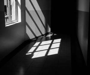 Zatrzymano 69-latka poszukiwanego za wykorzystanie małoletniej. Kto jeszcze wpadł w ręce policji?