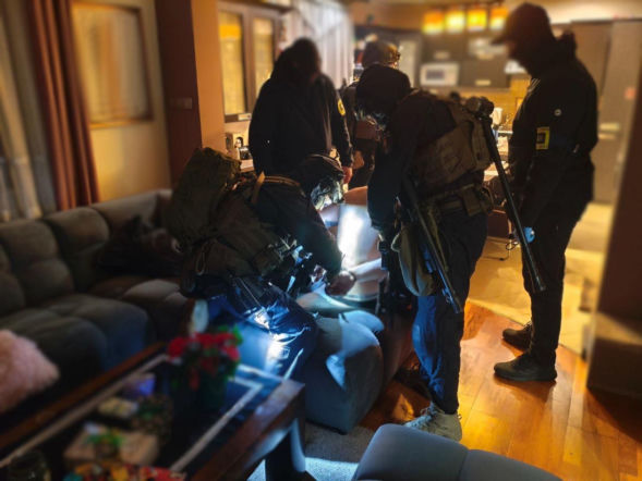 Udawali policjantów i napadli na Ukraińców! Zostali zdemaskowani 