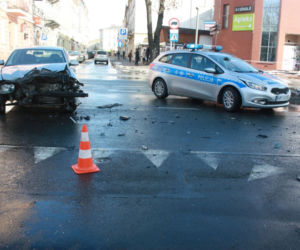 Śmiertelne potrącenie w Inowrocławiu! Nie żyje 54-letnia kobieta [ZDJĘCIA]