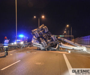 Wypadek na S8 pod Oleśnicą