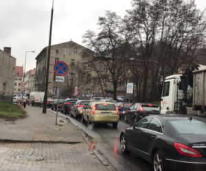 Uwaga, kierowcy! Ogromne korki na Wałach Jagiellońskich w Bydgoszczy [ZDJĘCIA]